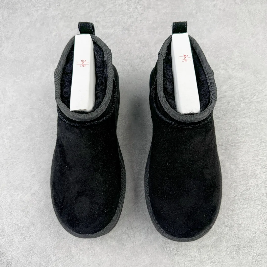 Pick up locally💰520 UGG 5092 Zhou Dongyu Mini thick-soled autumn and winter sheep fur integrated snow boots. All shoes are made from the same factory as ZP. Longfeng A-grade Australian imported sheep fur integrated women's boots. Brand OEM production line. Fully follow the ZP process. OEM original pattern maker. Adhering to the principle of no original shoes and no development selection. Pay attention to every detail. The most authentic version on the market. TREADLITE "Light Wing" technology outsole. Lightweight/durable/flexible/pile size: 35 36 37 38 39 40 Coding: by2936090